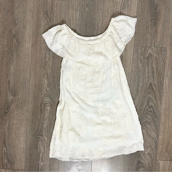 Aritzia Wilfred Neuchatel Mini Dress Floral Applique Off The Shoulders Lace - Picture 9 of 9